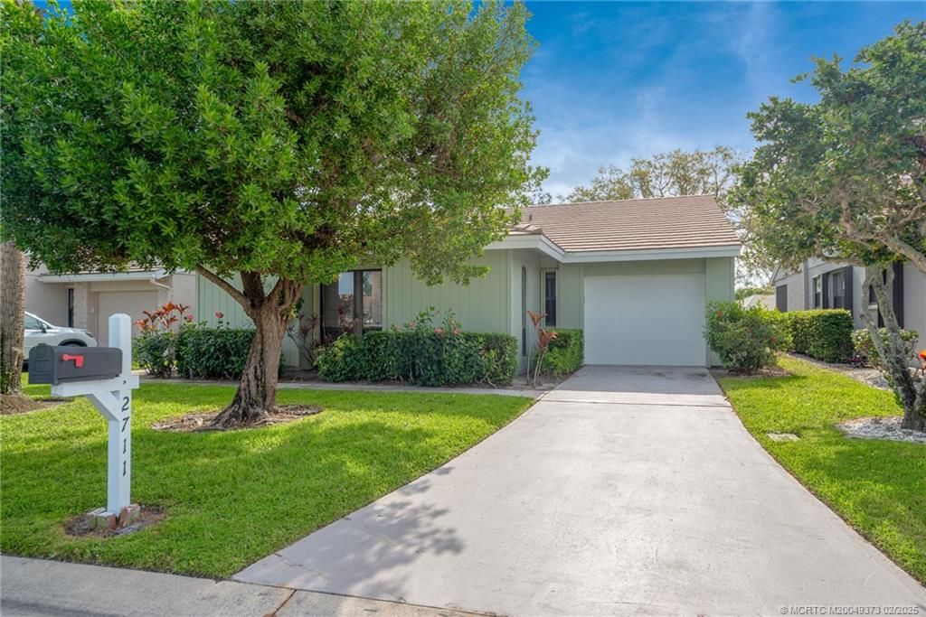 Photo of 2711 SW Egret Pond Circle, Palm City, FL 34990 (MLS # M20049373)