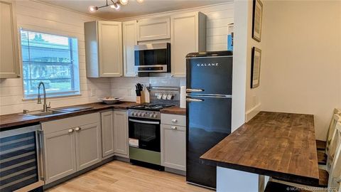 Photo of 2950 SE Ocean Boulevard #5-2, Stuart, FL 34996 (MLS # M20055598)