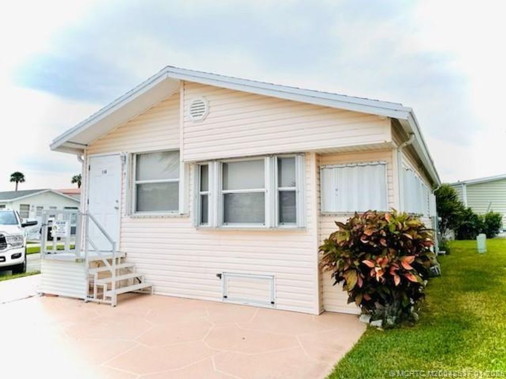 Photo of 110 Nettles Boulevard, Jensen Beach, FL 34957 (MLS # M20048537)