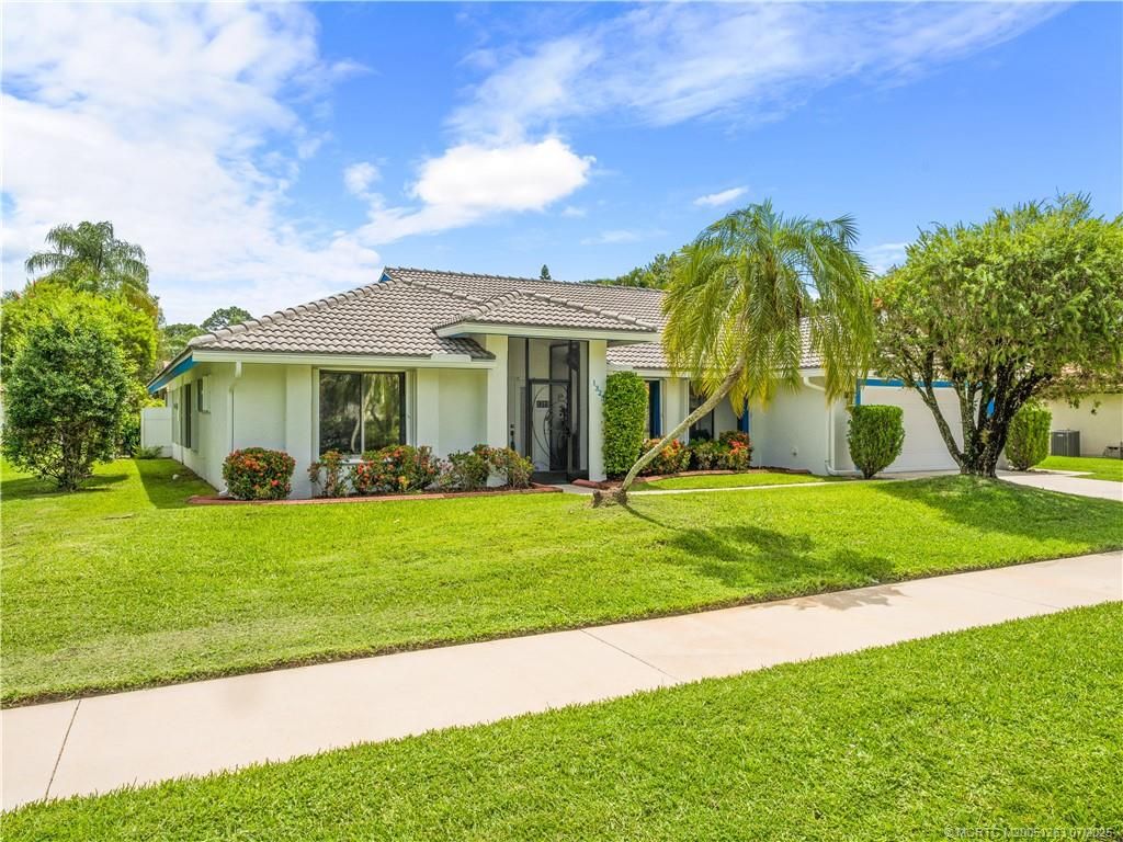 Photo of 1323 SW Sandalwood Cove, Port Saint Lucie, FL 34986 (MLS # M20051263)