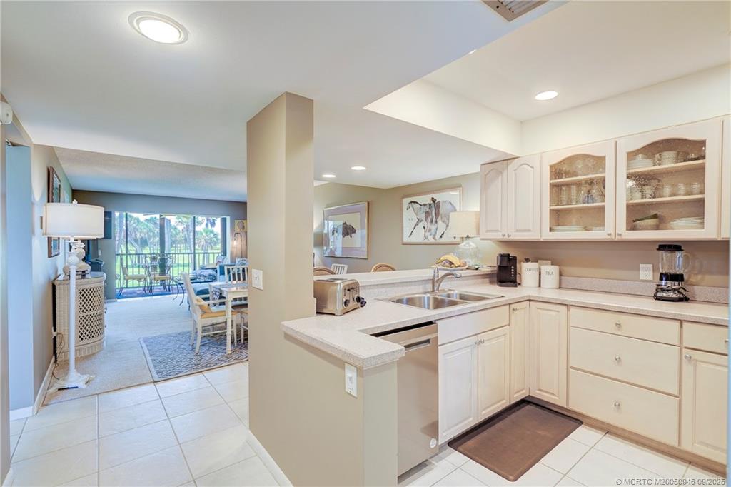 Stuart, Florida 34996, United States, 2 Bedrooms Bedrooms, ,2 BathroomsBathrooms,Residential,Active,148273