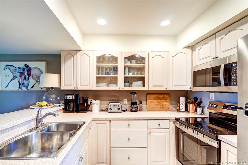 Stuart, Florida 34996, United States, 2 Bedrooms Bedrooms, ,2 BathroomsBathrooms,Residential,Active,148273