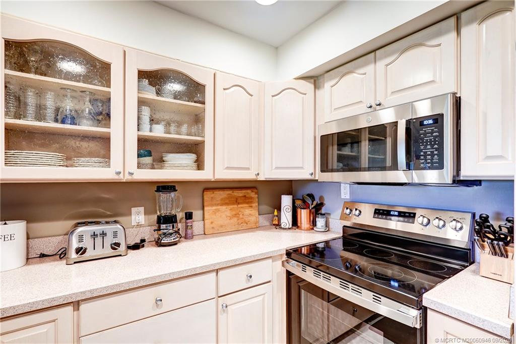 Stuart, Florida 34996, United States, 2 Bedrooms Bedrooms, ,2 BathroomsBathrooms,Residential,Active,148273