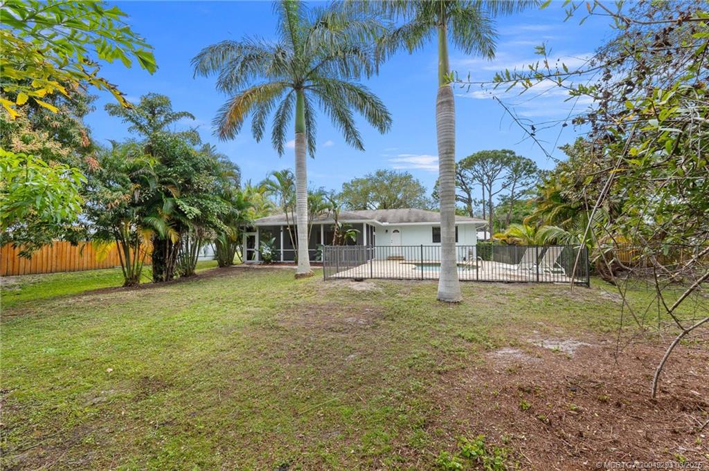 Palm City, Florida 34990, United States, 3 Bedrooms Bedrooms, ,2 BathroomsBathrooms,Residential,Pending,80391