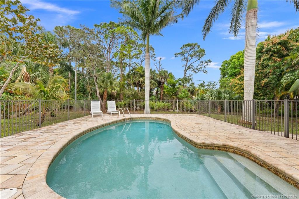 Palm City, Florida 34990, United States, 3 Bedrooms Bedrooms, ,2 BathroomsBathrooms,Residential,Pending,80391