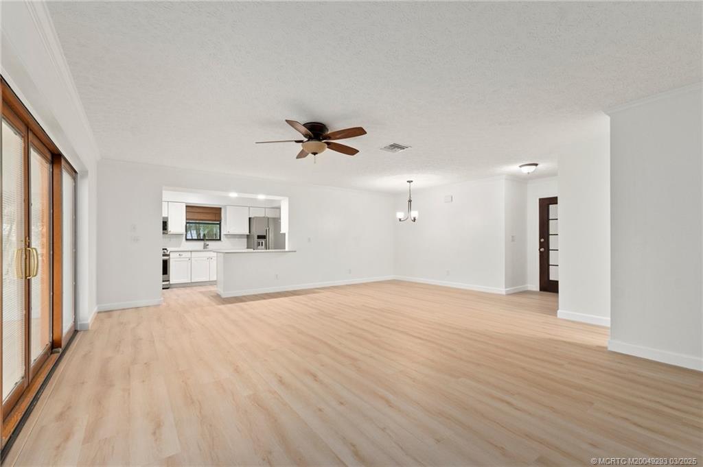 Palm City, Florida 34990, United States, 3 Bedrooms Bedrooms, ,2 BathroomsBathrooms,Residential,Pending,80391