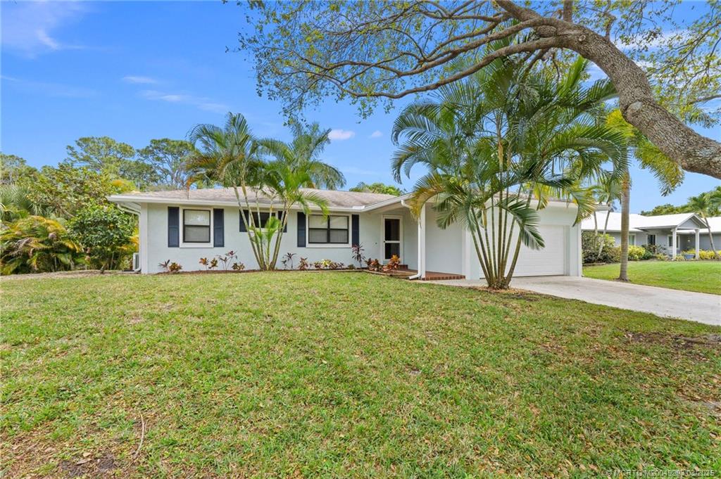 Palm City, Florida 34990, United States, 3 Bedrooms Bedrooms, ,2 BathroomsBathrooms,Residential,Pending,80391