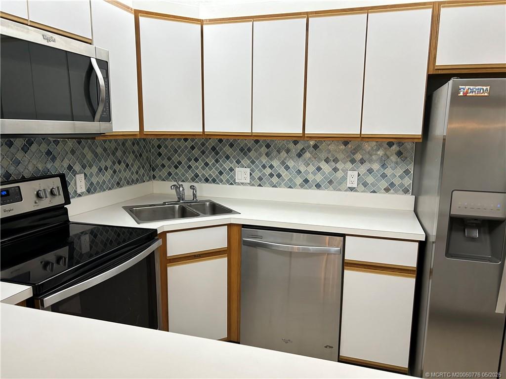Palm City, Florida 34990, United States, 2 Bedrooms Bedrooms, ,2 BathroomsBathrooms,Residential,Active,137195