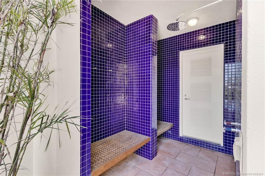 Stuart, Florida 34996, United States, 5 Bedrooms Bedrooms, ,6 BathroomsBathrooms,Residential,Active,65500