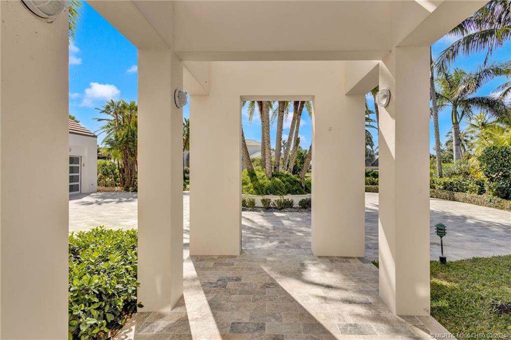 Stuart, Florida 34996, United States, 5 Bedrooms Bedrooms, ,6 BathroomsBathrooms,Residential,Active,65500