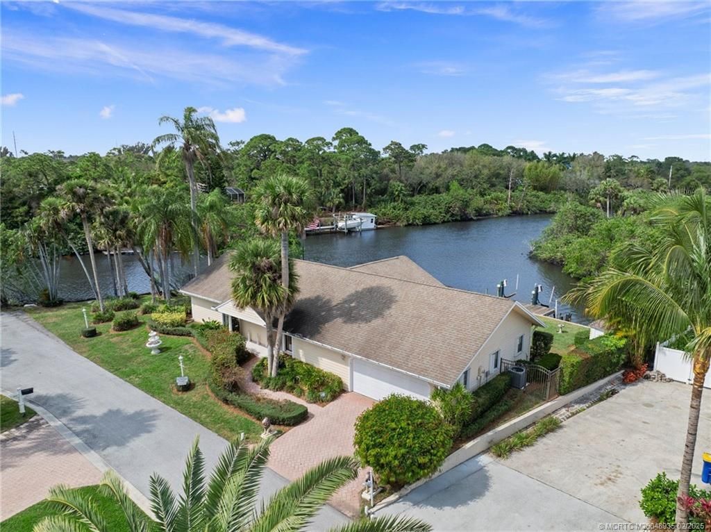 Photo of 815 SW Salerno Road, Stuart, FL 34997 (MLS # M20048935)