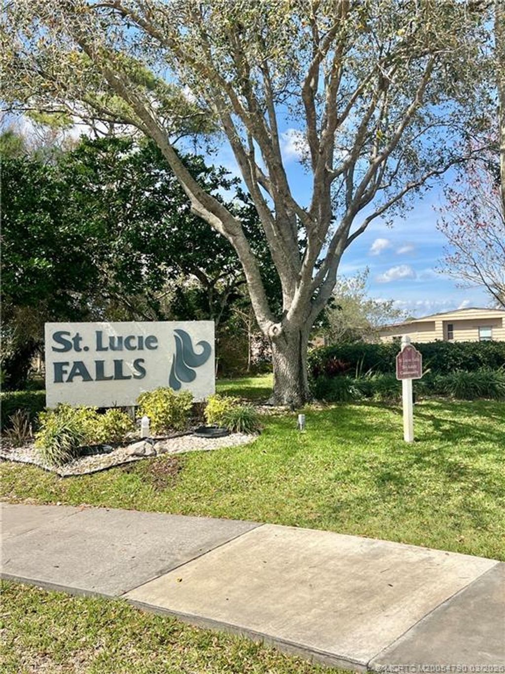 Photo of 2692 SW Pontiac Place, Stuart, FL 34997 (MLS # M20054790)