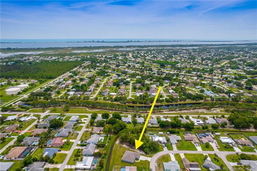 Photo of 2367 SE Avalon Road, Port Saint Lucie, FL 34952 (MLS # M20039631)