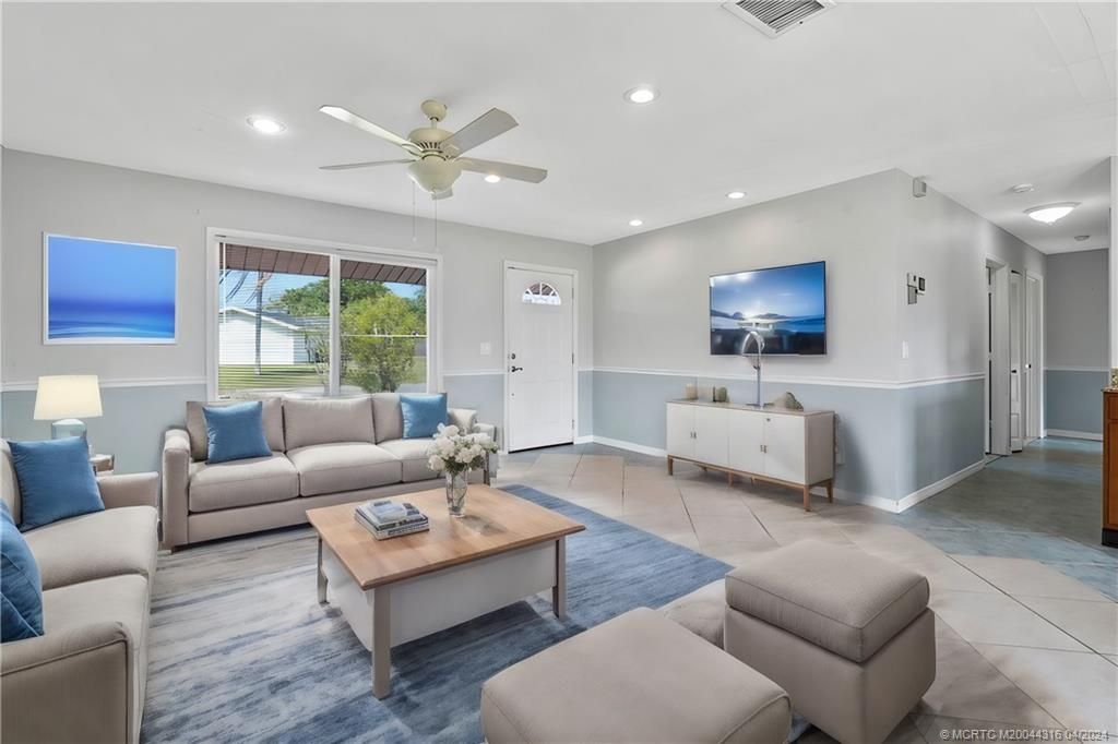 Photo of 1961 SE Redwing Circle, Port Saint Lucie, FL 34952 (MLS # M20044316)