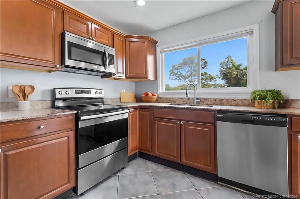 Photo of 1961 SE Redwing Circle, Port Saint Lucie, FL 34952 (MLS # M20044316)