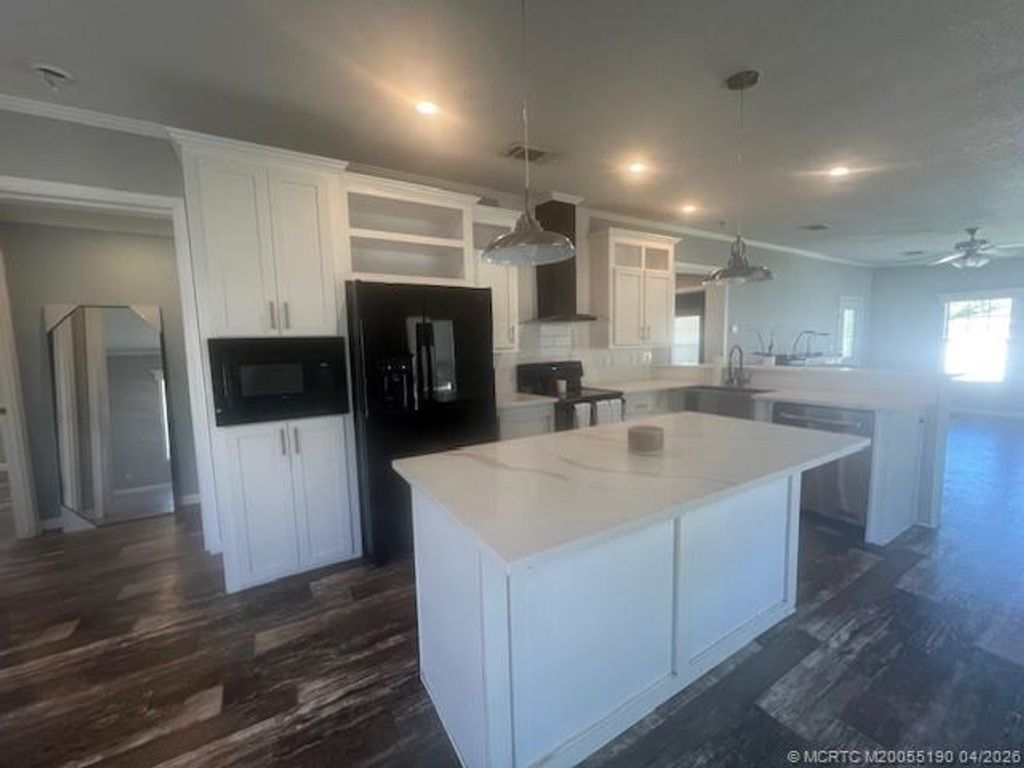 Photo of 2555 PGA Boulevard #162, Palm Beach Gardens, FL 33410 (MLS # M20055190)