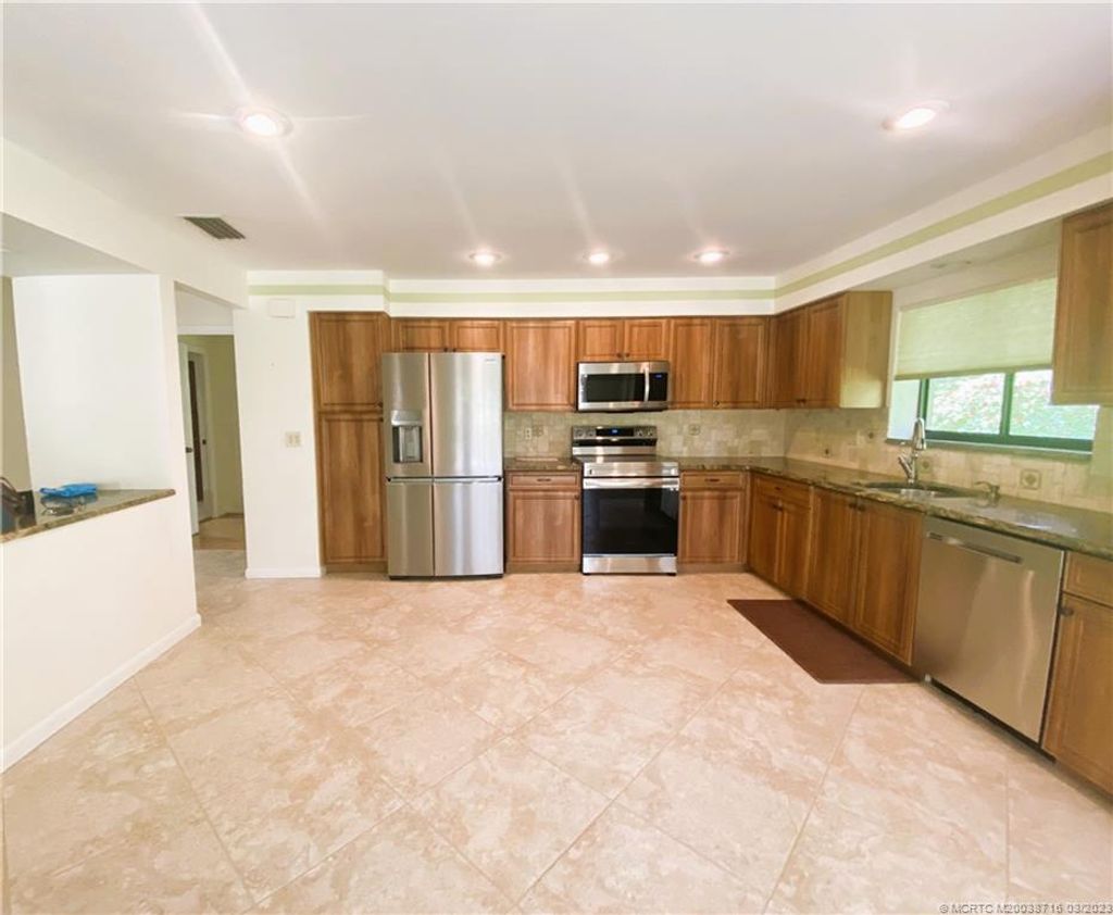 Photo of 2520 SW Bobalink Court, Palm City, FL 34990 (MLS # M20038716)