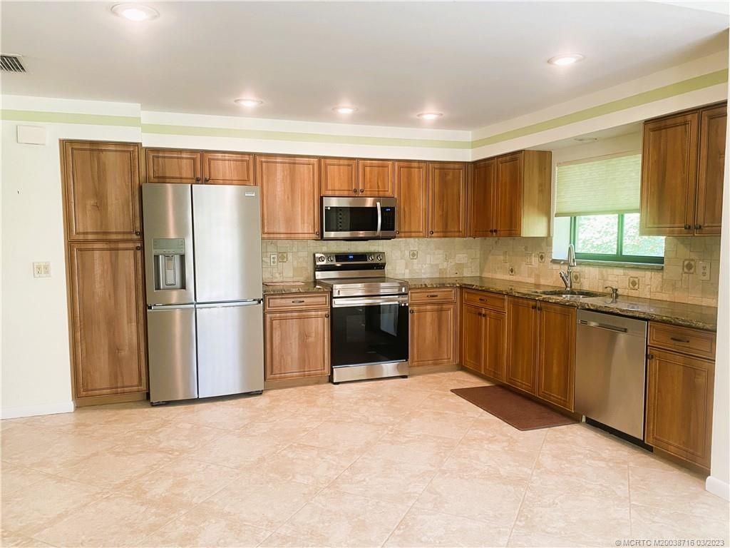 Photo of 2520 SW Bobalink Court, Palm City, FL 34990 (MLS # M20038716)