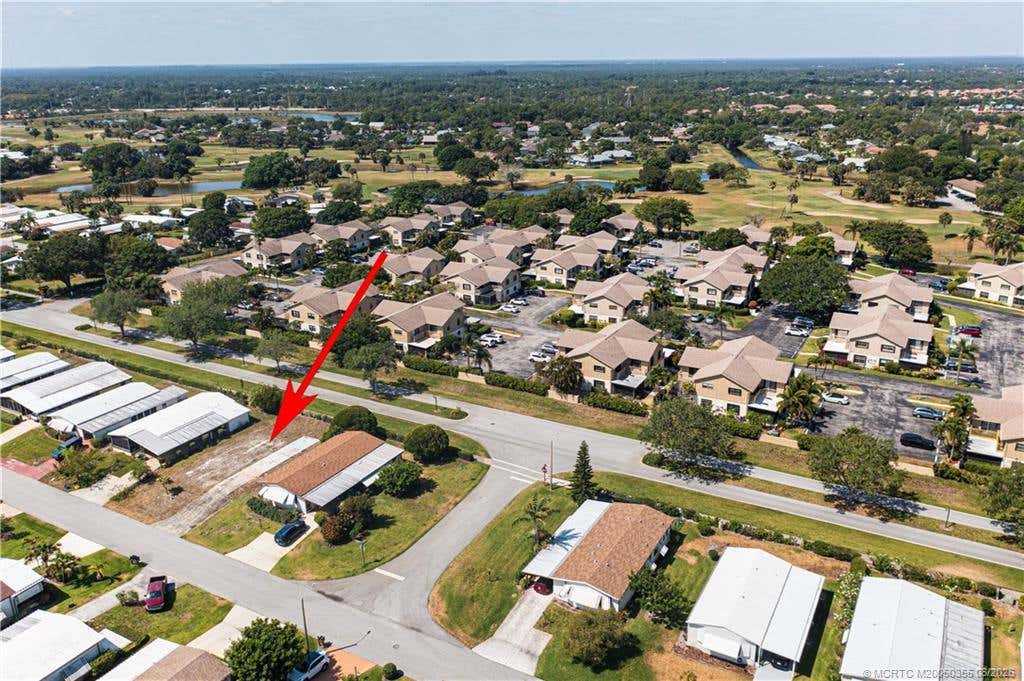 Photo of 7456 SE Independence Avenue, Hobe Sound, FL 33455 (MLS # M20050355)