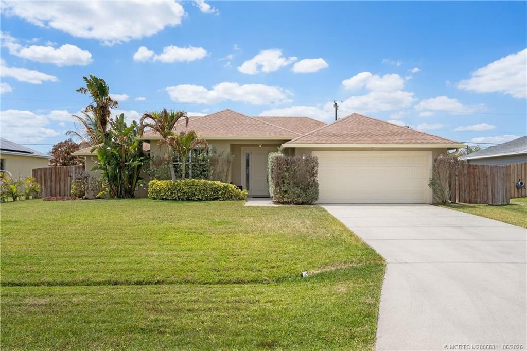 Photo of 2150 SW Quarry Street, Port Saint Lucie, FL 34953 (MLS # M20055311)