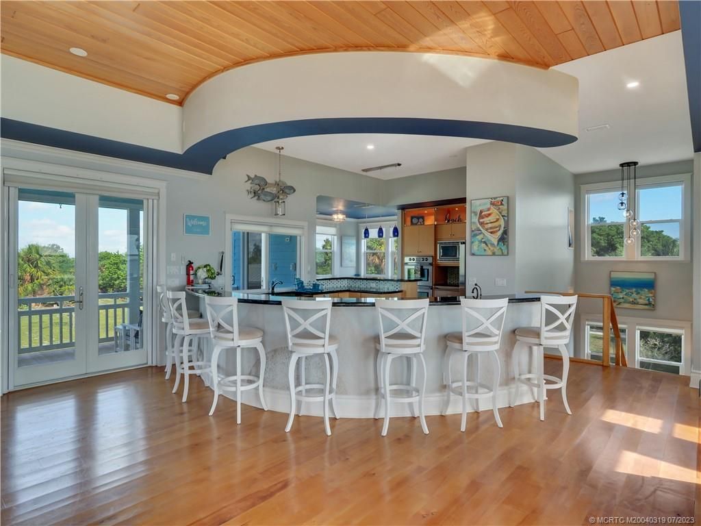 Photo of 5201 S Indian River Dr Drive, Fort Pierce, FL 34982 (MLS # M20040319)