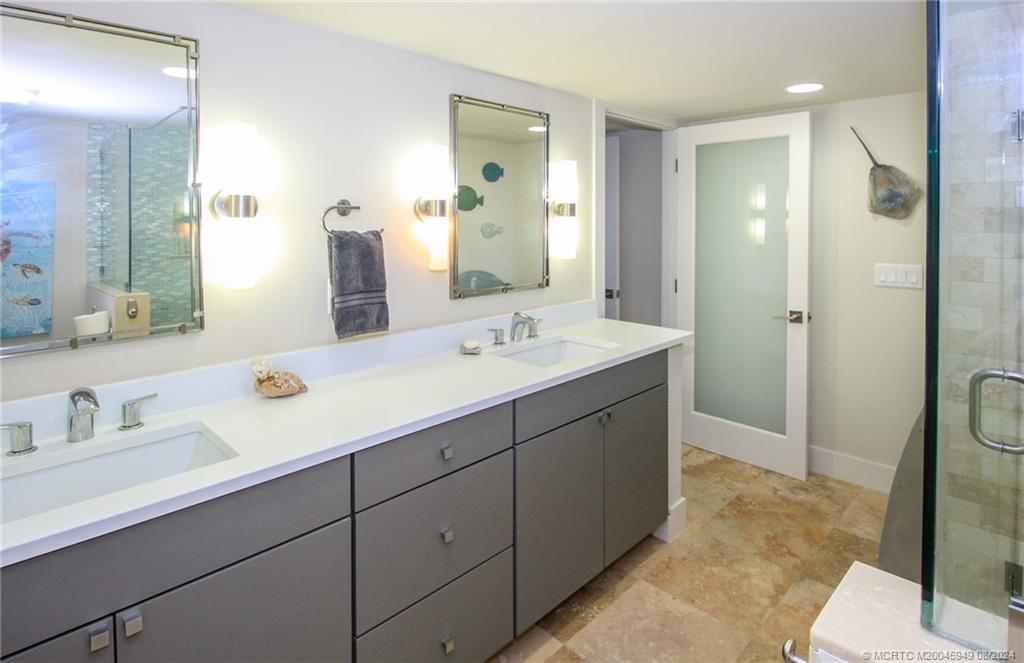 Stuart, Florida 34996, United States, 2 Bedrooms Bedrooms, ,2 BathroomsBathrooms,Residential,Pending,51442