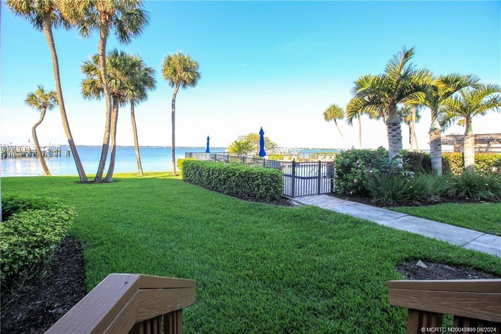 Stuart, Florida 34996, United States, 2 Bedrooms Bedrooms, ,2 BathroomsBathrooms,Residential,Pending,51442