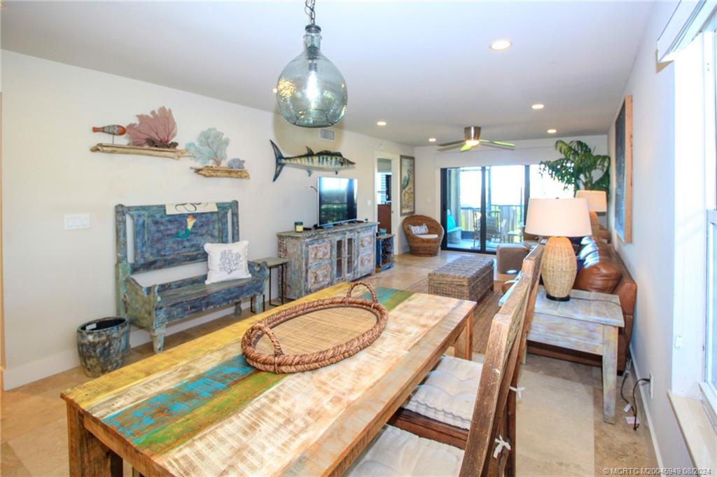 Stuart, Florida 34996, United States, 2 Bedrooms Bedrooms, ,2 BathroomsBathrooms,Residential,Pending,51442