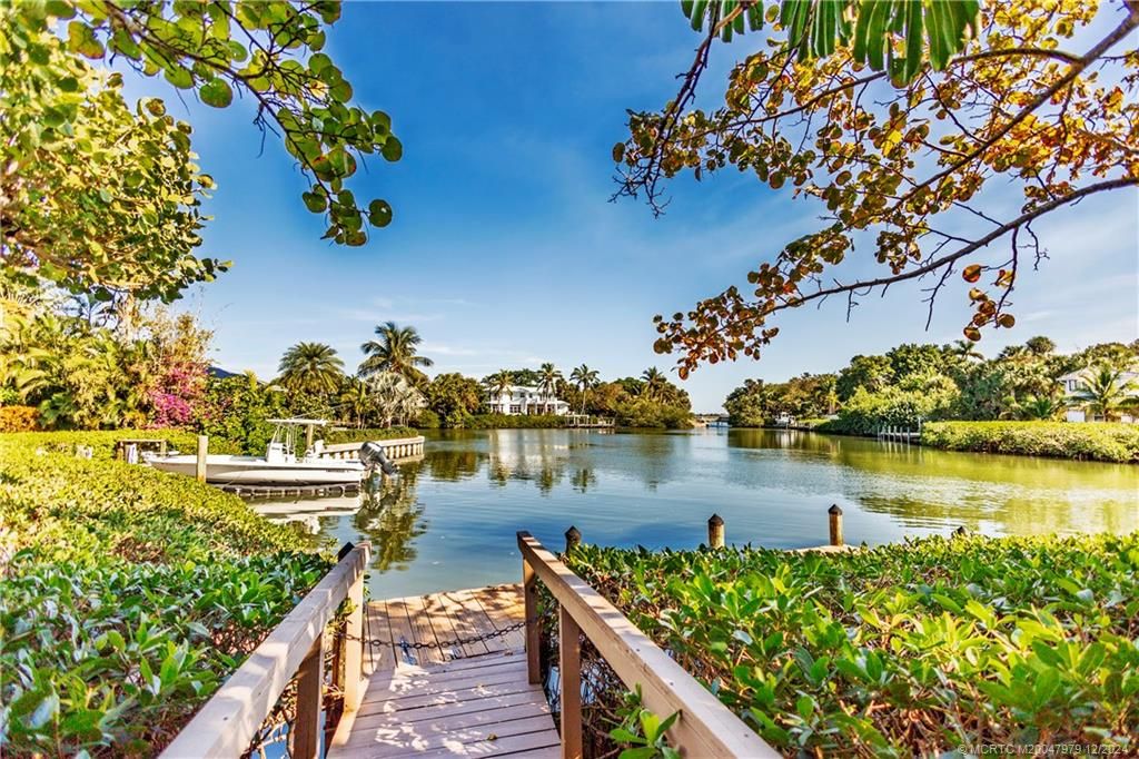 Photo of 2 Mindoro Street, Sewalls Point, FL 34996 (MLS # M20047979)