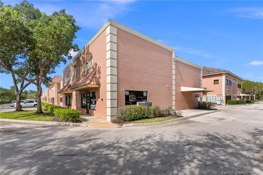 Photo of 4303 SW High Meadows Avenue, Palm City, FL 34990 (MLS # M20046121)