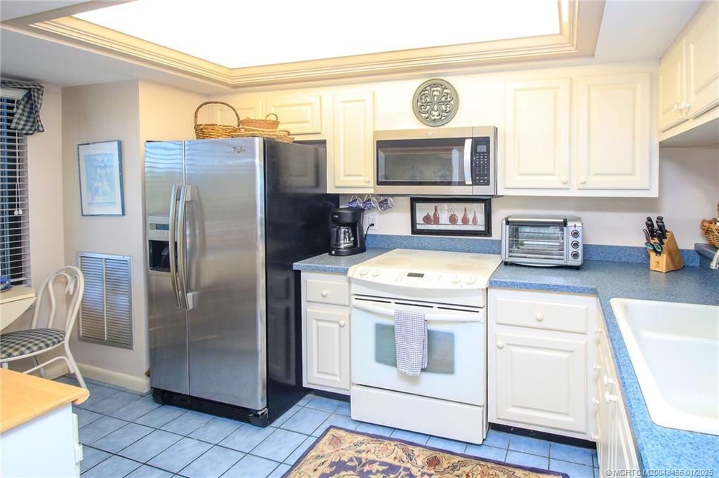 Stuart, Florida 34996, United States, 2 Bedrooms Bedrooms, ,2 BathroomsBathrooms,Residential,Active,20235