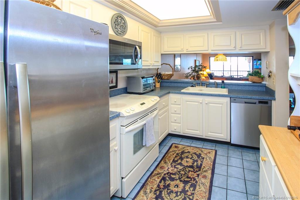 Stuart, Florida 34996, United States, 2 Bedrooms Bedrooms, ,2 BathroomsBathrooms,Residential,Active,20235