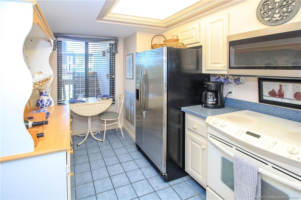 Stuart, Florida 34996, United States, 2 Bedrooms Bedrooms, ,2 BathroomsBathrooms,Residential,Active,20235