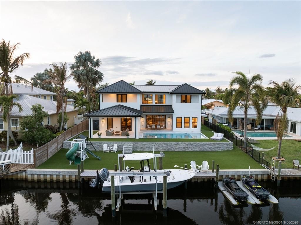 Photo of 1620 SW Albatross Way, Palm City, FL 34990 (MLS # M20055415)