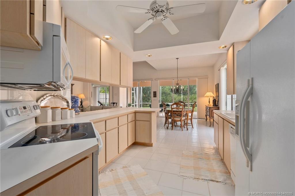 Hobe Sound, Florida 33455, United States, 3 Bedrooms Bedrooms, ,2 BathroomsBathrooms,Residential,Active,116849