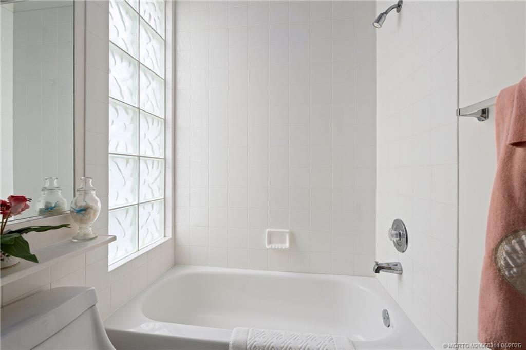 Hobe Sound, Florida 33455, United States, 3 Bedrooms Bedrooms, ,2 BathroomsBathrooms,Residential,Active,116849