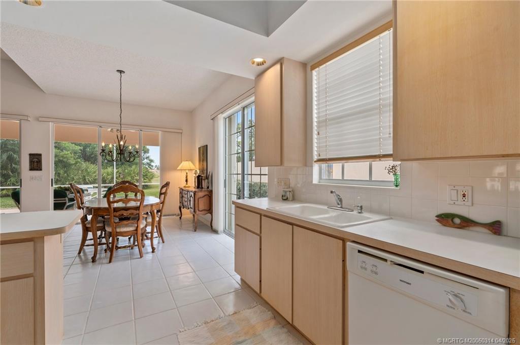 Hobe Sound, Florida 33455, United States, 3 Bedrooms Bedrooms, ,2 BathroomsBathrooms,Residential,Active,116849