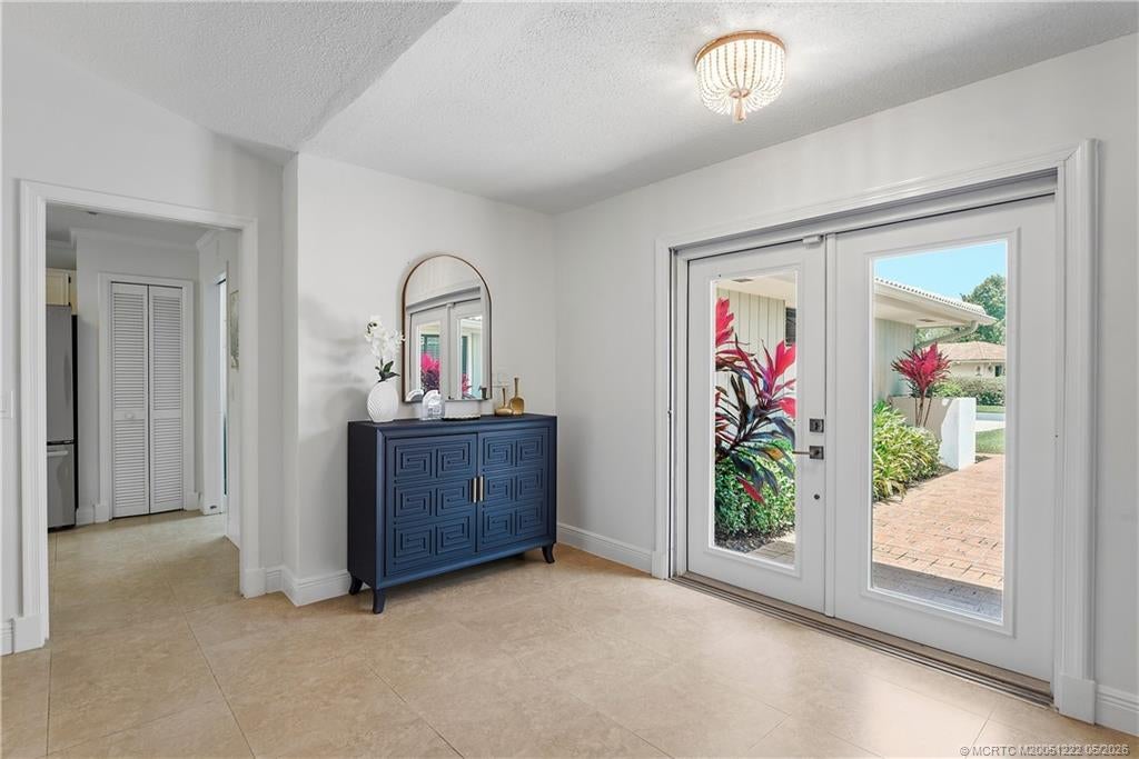 Photo of 1463 SW Troon Circle, Palm City, FL 34990 (MLS # M20051222)