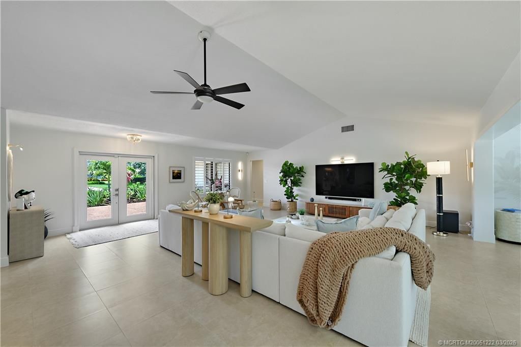 Photo of 1463 SW Troon Circle, Palm City, FL 34990 (MLS # M20051222)