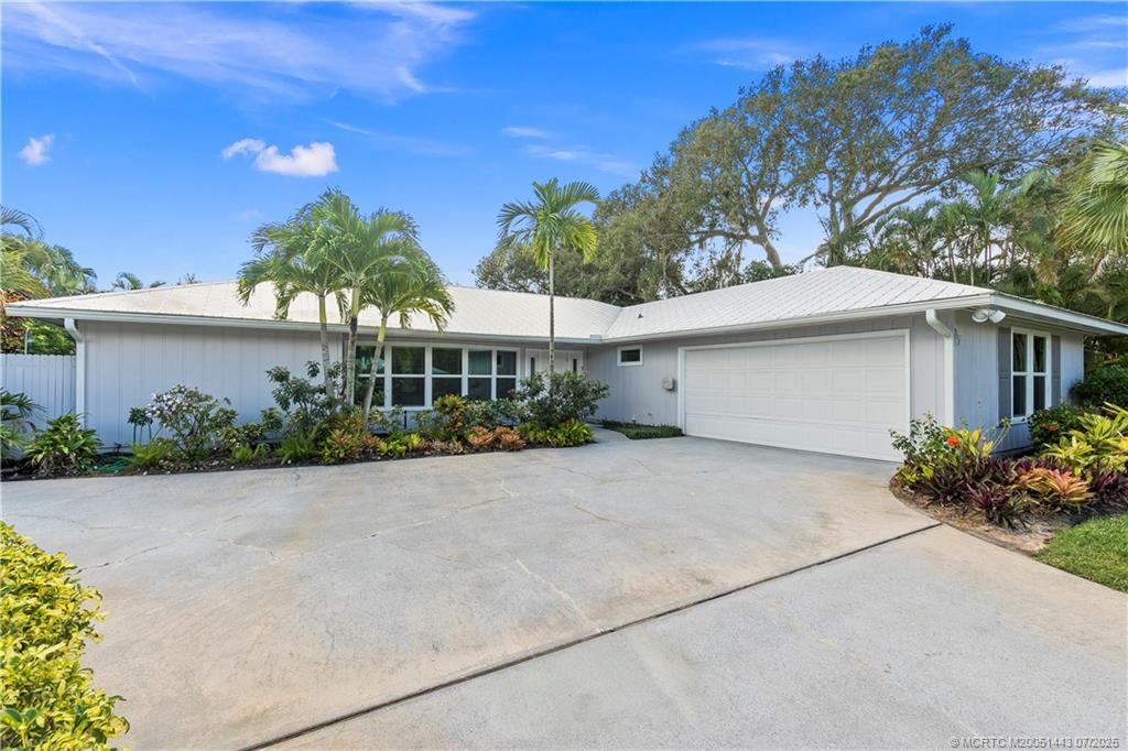 Sewalls Point, Florida 34996, United States, 3 Bedrooms Bedrooms, ,2 BathroomsBathrooms,Residential,Active,172707