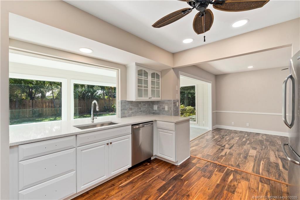 Sewalls Point, Florida 34996, United States, 3 Bedrooms Bedrooms, ,2 BathroomsBathrooms,Residential,Active,172707