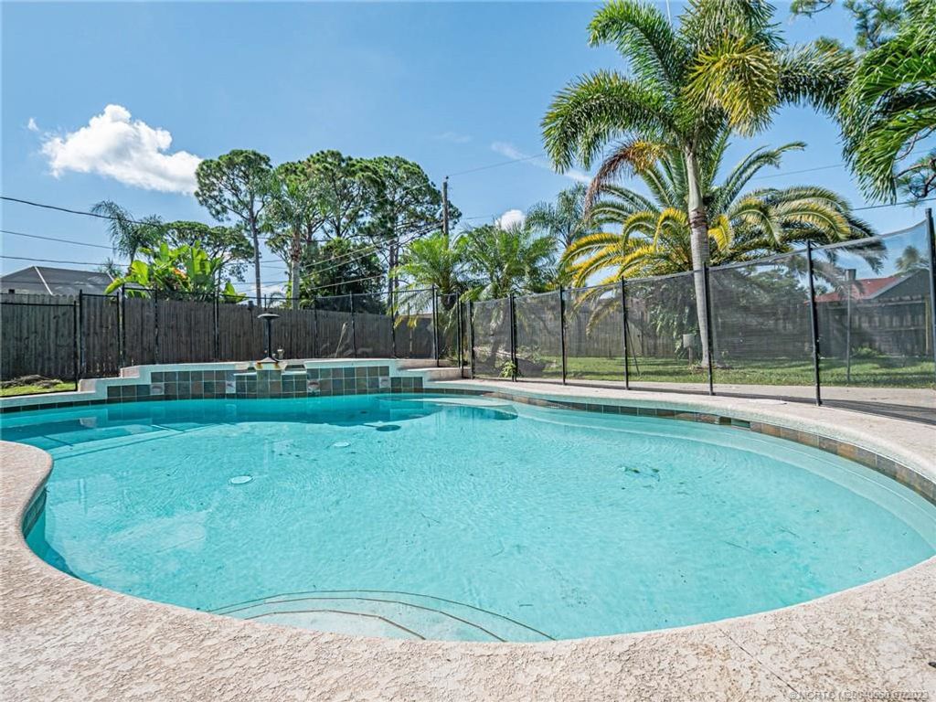 Photo of 662 SE Ron Rico Terrace, Port Saint Lucie, FL 34983 (MLS # M20040060)