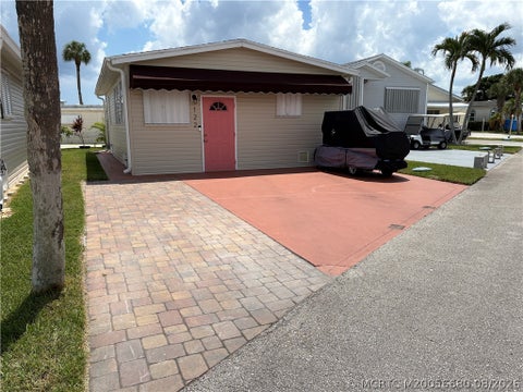 Photo of 122 Nettles Boulevard, Jensen Beach, FL 34957 (MLS # M20056680)