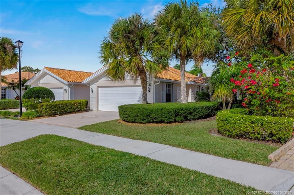 Photo of 8248 SE Double Tree Drive, Hobe Sound, FL 33455 (MLS # M20053958)