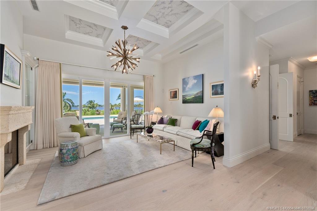 Stuart, Florida 34997, United States, 3 Bedrooms Bedrooms, ,5 BathroomsBathrooms,Residential,Pending,51861