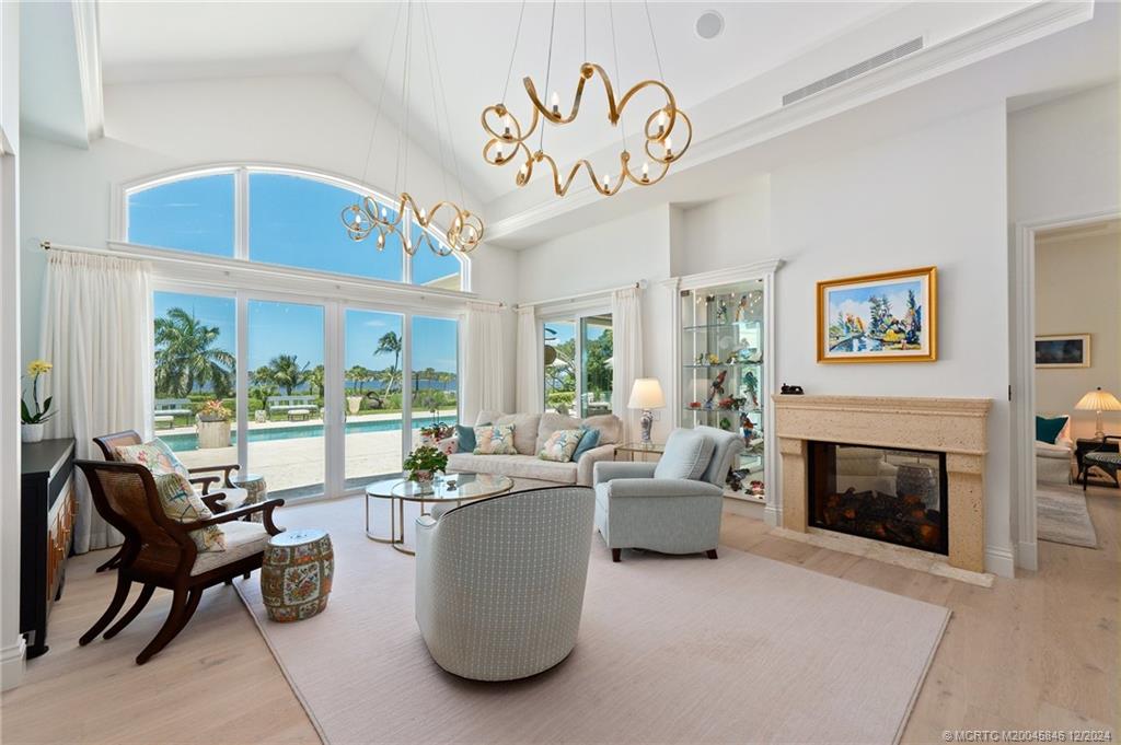 Stuart, Florida 34997, United States, 3 Bedrooms Bedrooms, ,5 BathroomsBathrooms,Residential,Pending,51861