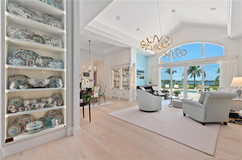 Stuart, Florida 34997, United States, 3 Bedrooms Bedrooms, ,5 BathroomsBathrooms,Residential,Pending,51861