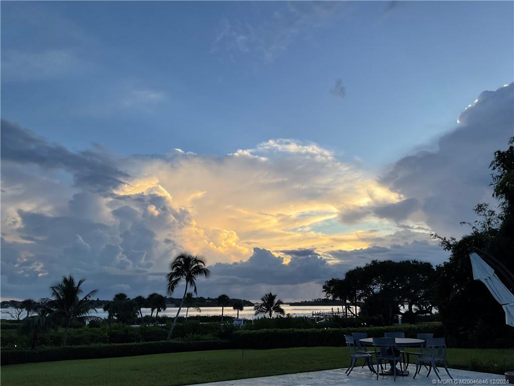 Stuart, Florida 34997, United States, 3 Bedrooms Bedrooms, ,5 BathroomsBathrooms,Residential,Pending,51861