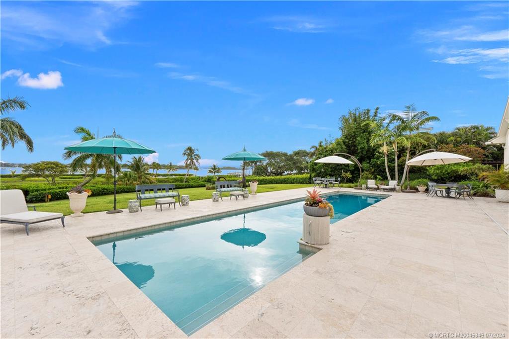 Stuart, Florida 34997, United States, 3 Bedrooms Bedrooms, ,5 BathroomsBathrooms,Residential,Pending,51861