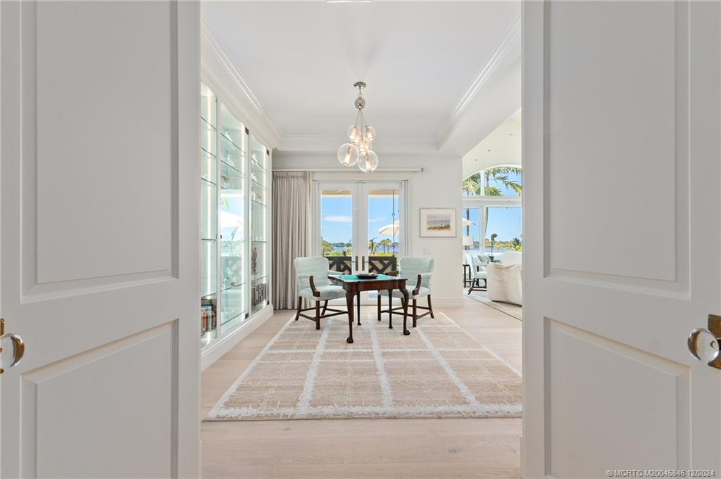 Stuart, Florida 34997, United States, 3 Bedrooms Bedrooms, ,5 BathroomsBathrooms,Residential,Pending,51861